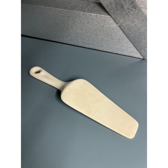 Vintage Ceramic Cake Pie Server Floral & Black Filigree Pattern Hand Painted - Picture 4 of 7